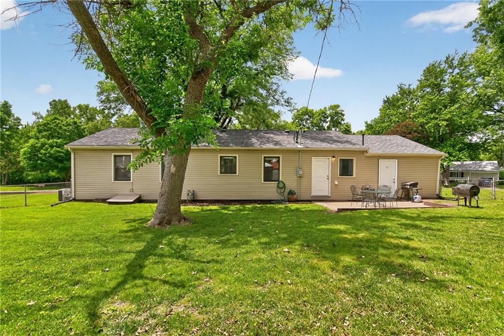 7323 Outlook Street — photo 22