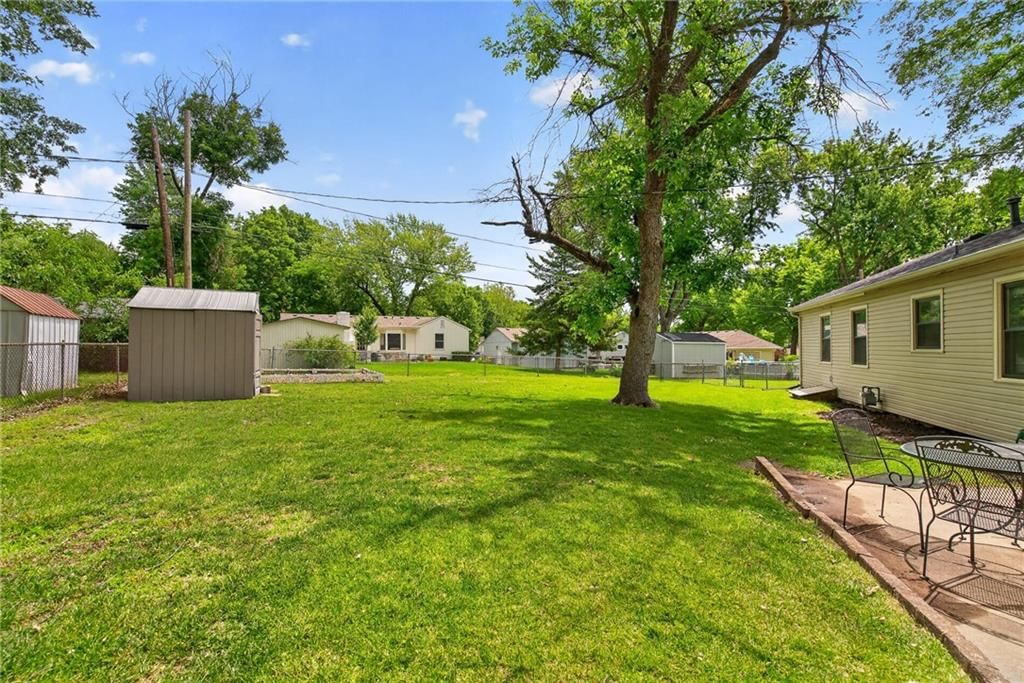 7323 Outlook Street — photo 23