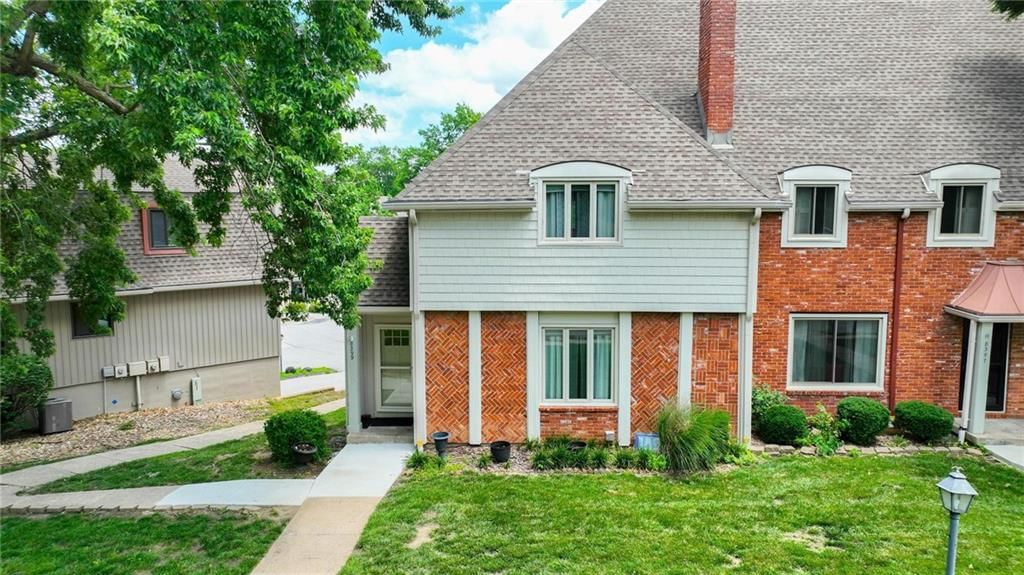 8399 Waukomis Drive — photo 2