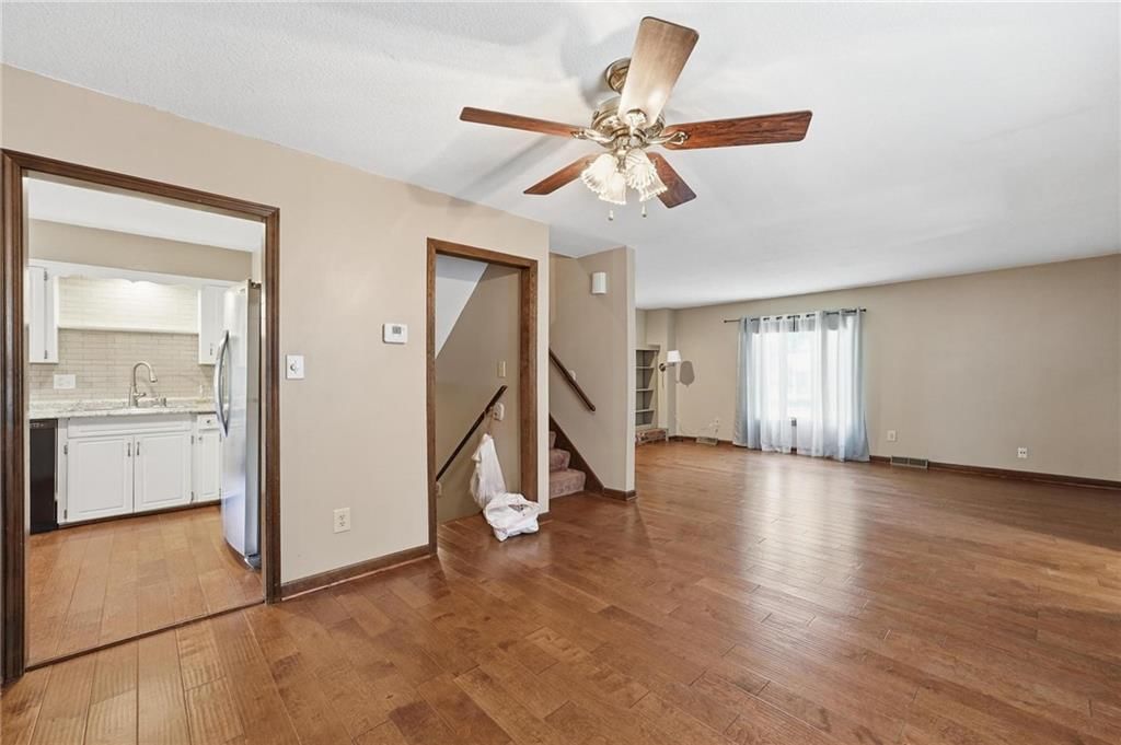 8399 Waukomis Drive — photo 4