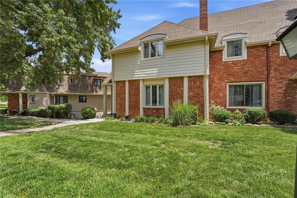 8399 Waukomis Drive — photo 30