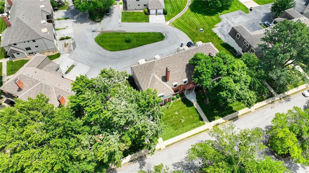 8399 Waukomis Drive — photo 35