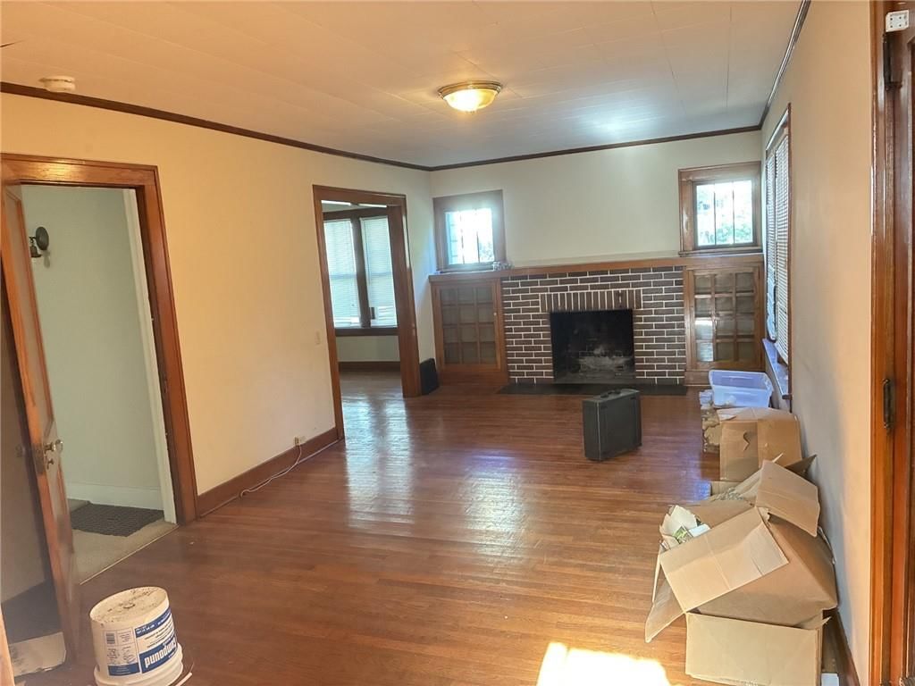 221 W Kansas Street — photo 5