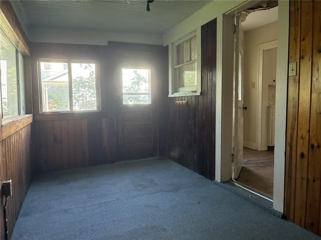 221 W Kansas Street — photo 18