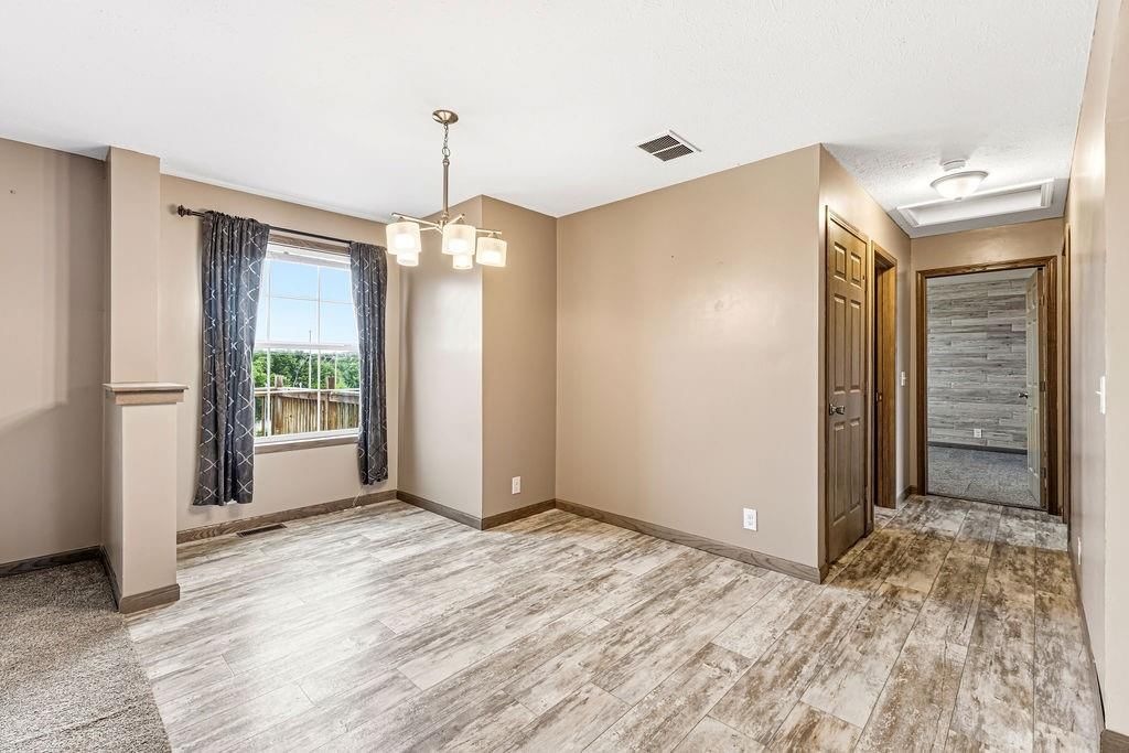 130 SE Sparta Road — photo 8