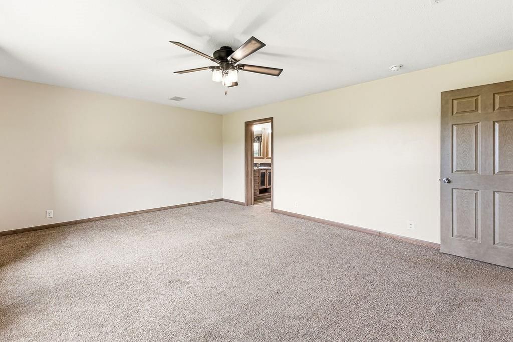 130 SE Sparta Road — photo 22