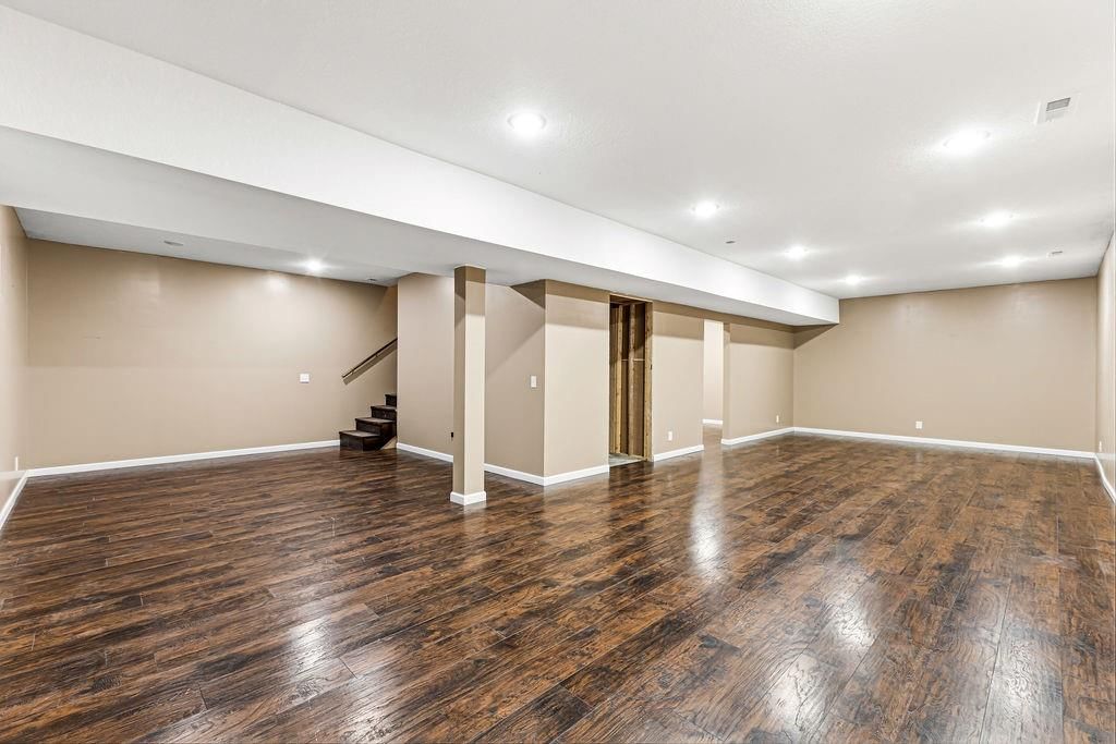 130 SE Sparta Road — photo 43