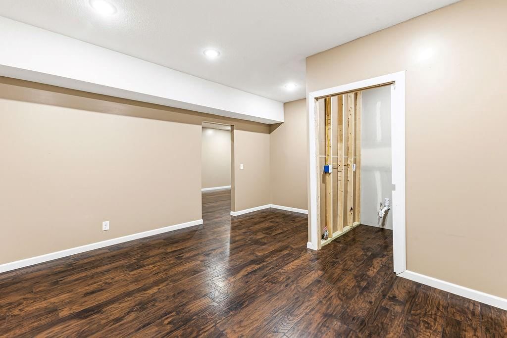 130 SE Sparta Road — photo 46