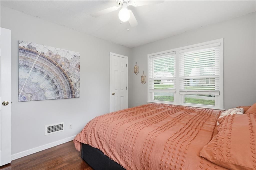 5440 Birch Street — photo 18