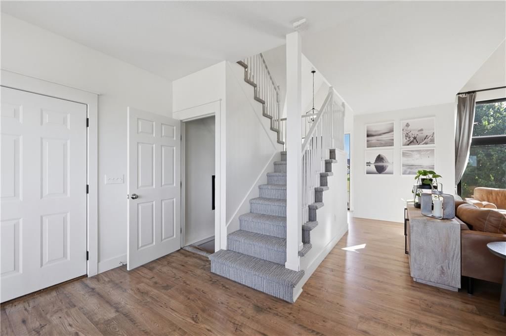 1130 N GLENVIEW Avenue — photo 12