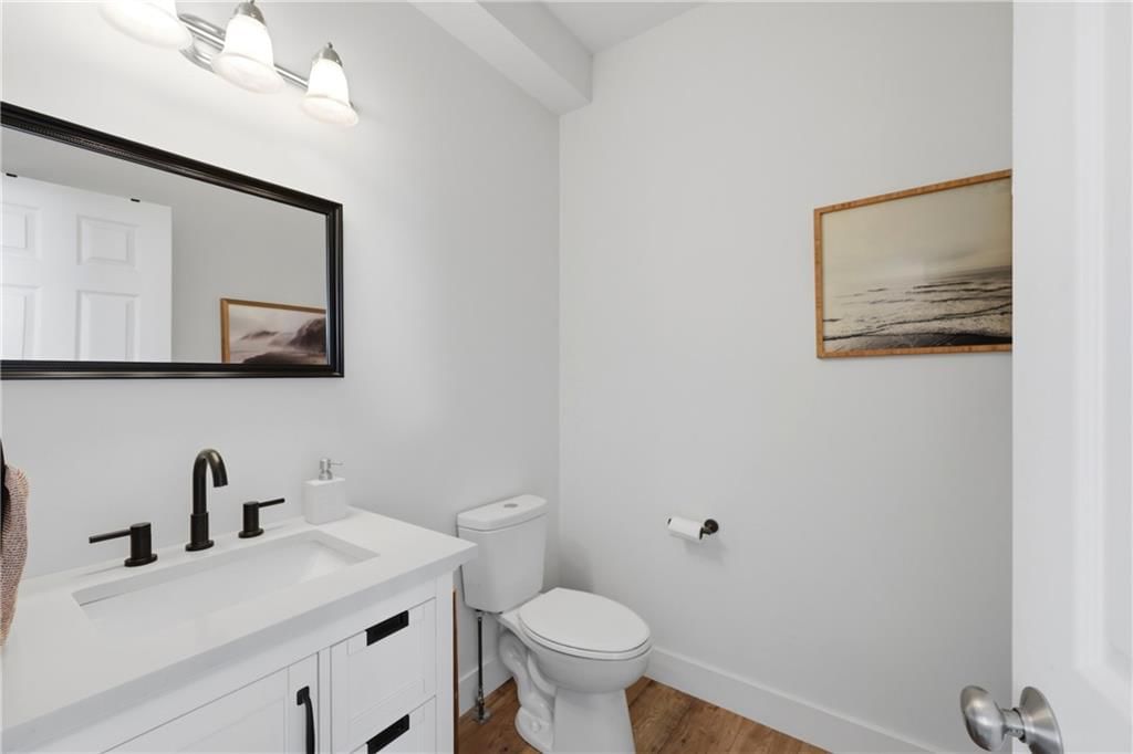 1130 N GLENVIEW Avenue — photo 13