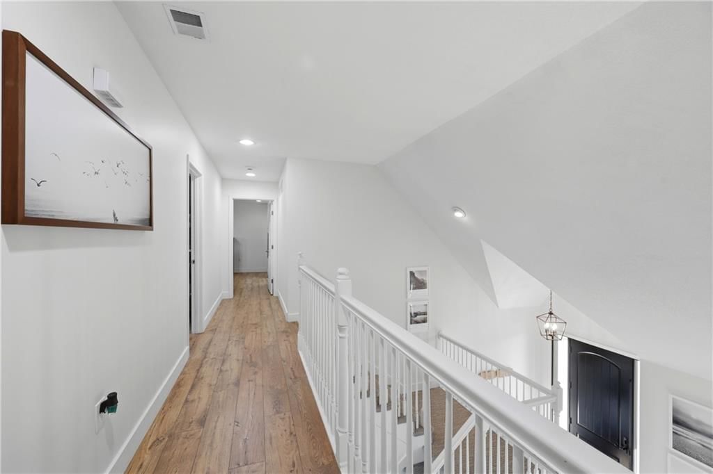 1130 N GLENVIEW Avenue — photo 17