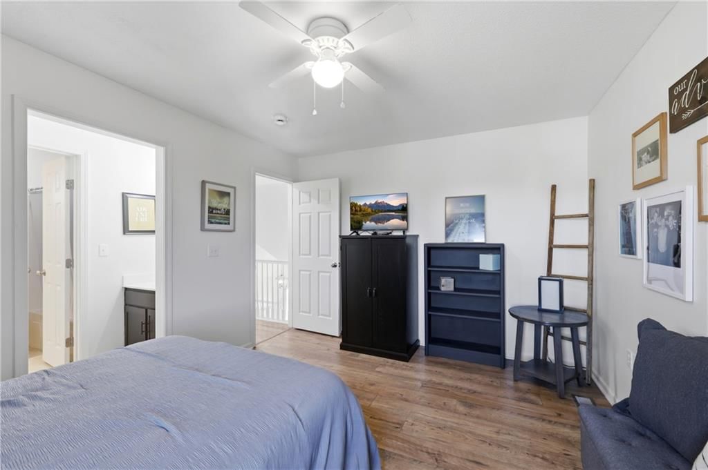 1130 N GLENVIEW Avenue — photo 19