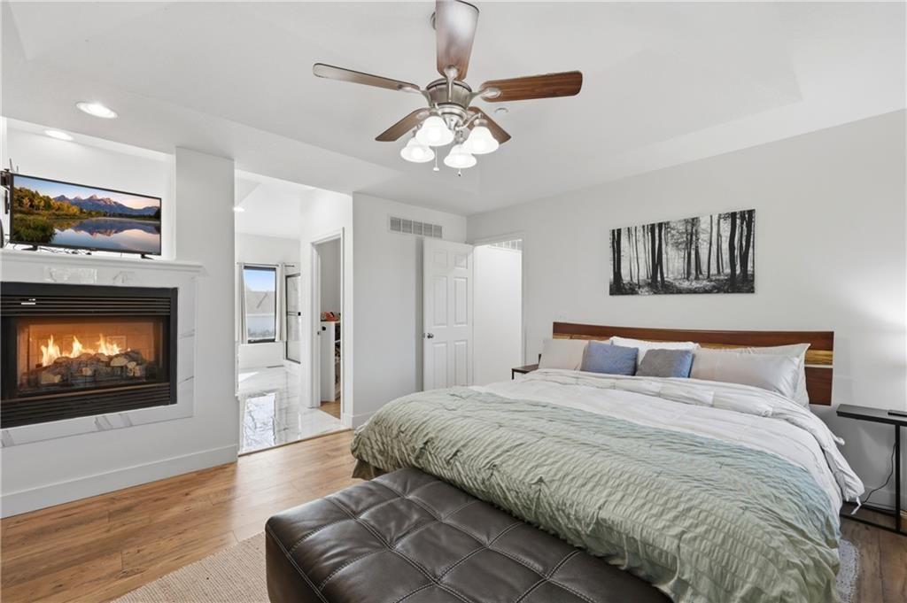 1130 N GLENVIEW Avenue — photo 25