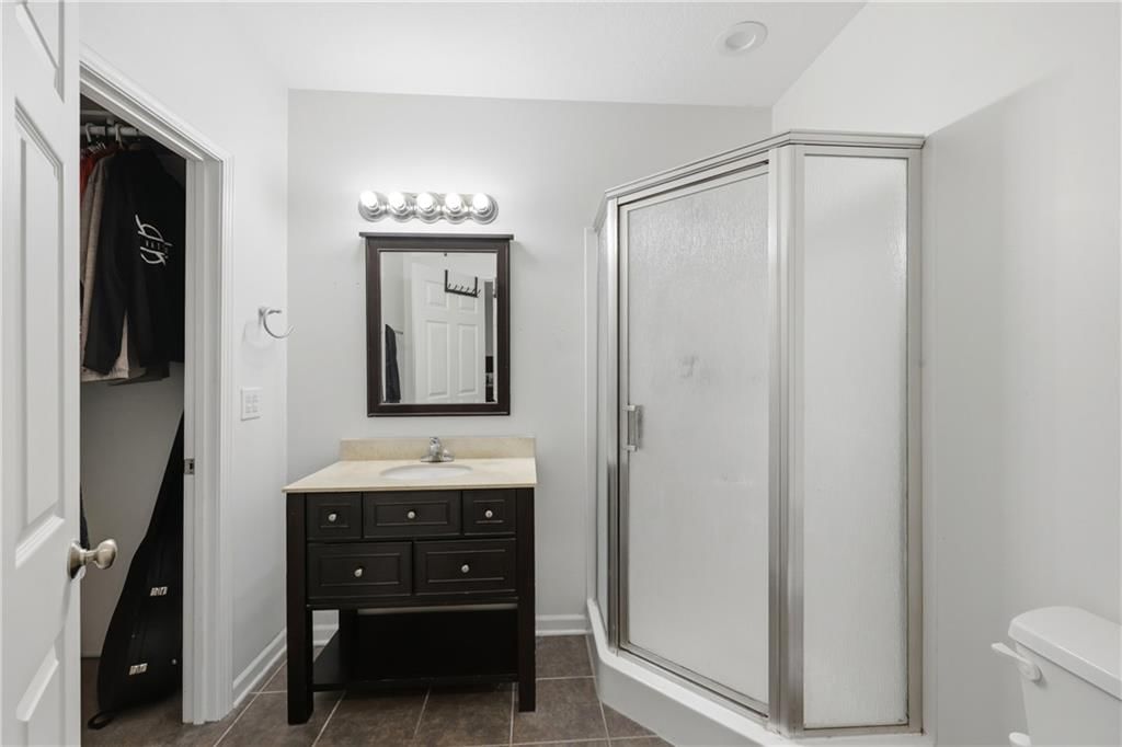 1130 N GLENVIEW Avenue — photo 34