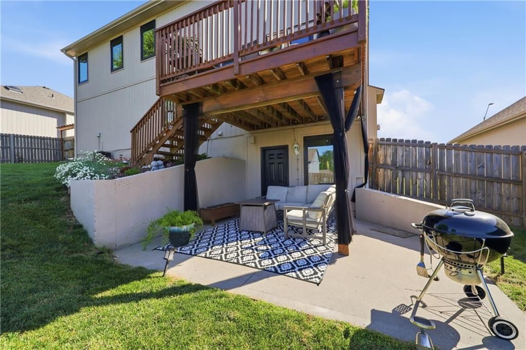 1130 N GLENVIEW Avenue — photo 38
