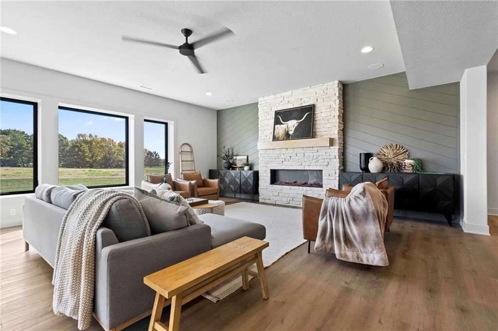 19103 Bella Terra Road — photo 45