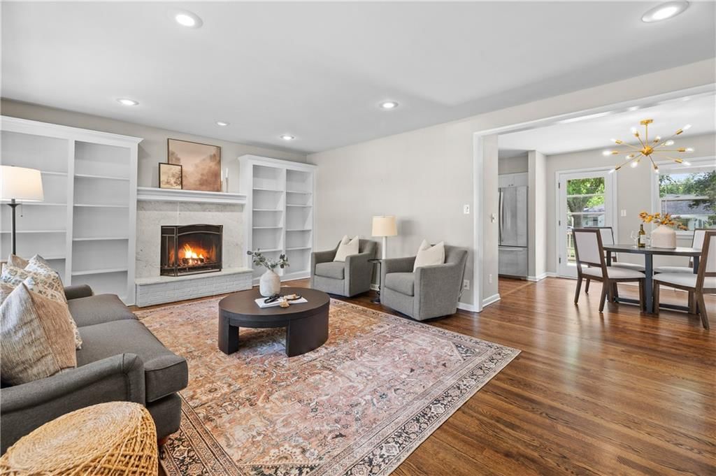 9237 Hardy Street — photo 4