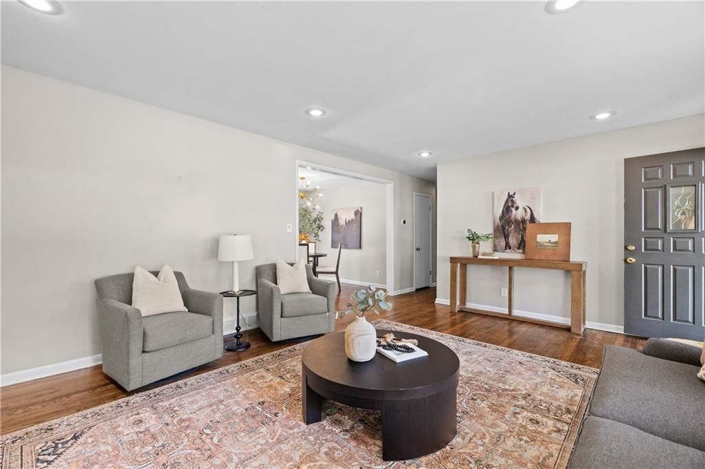 9237 Hardy Street — photo 8