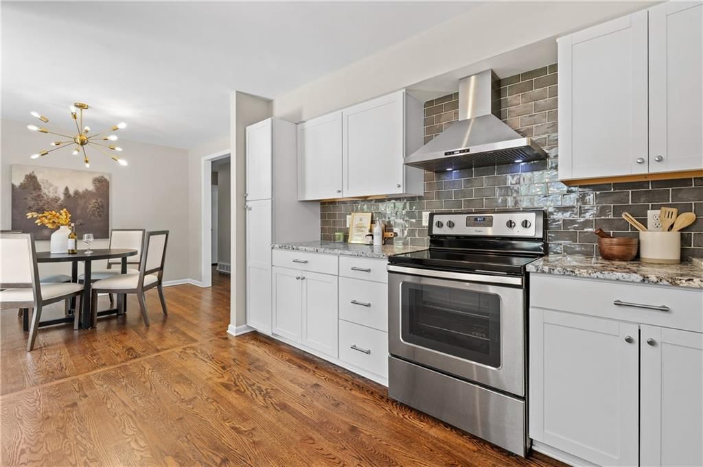 9237 Hardy Street — photo 12