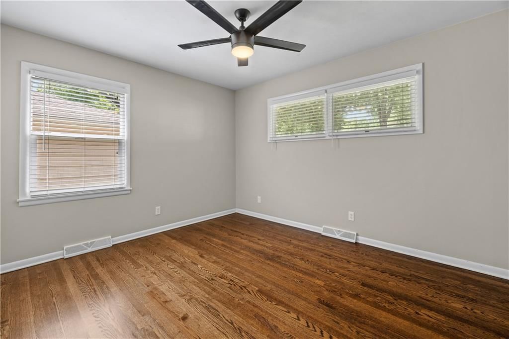 9237 Hardy Street — photo 22