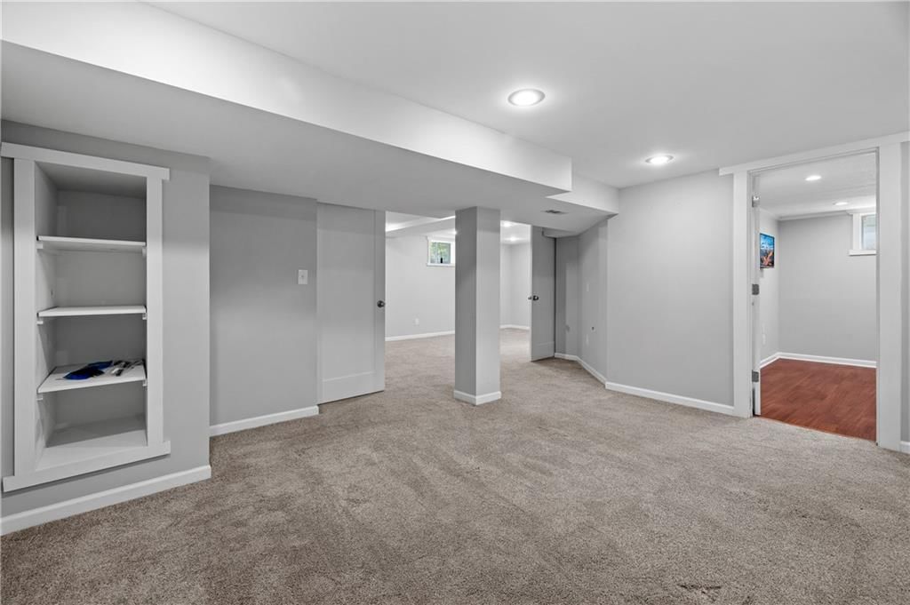9237 Hardy Street — photo 32