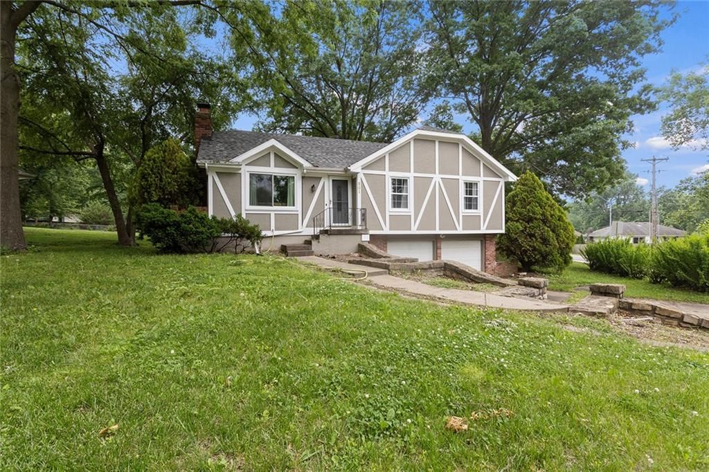 801 NE 113th Street — photo 2