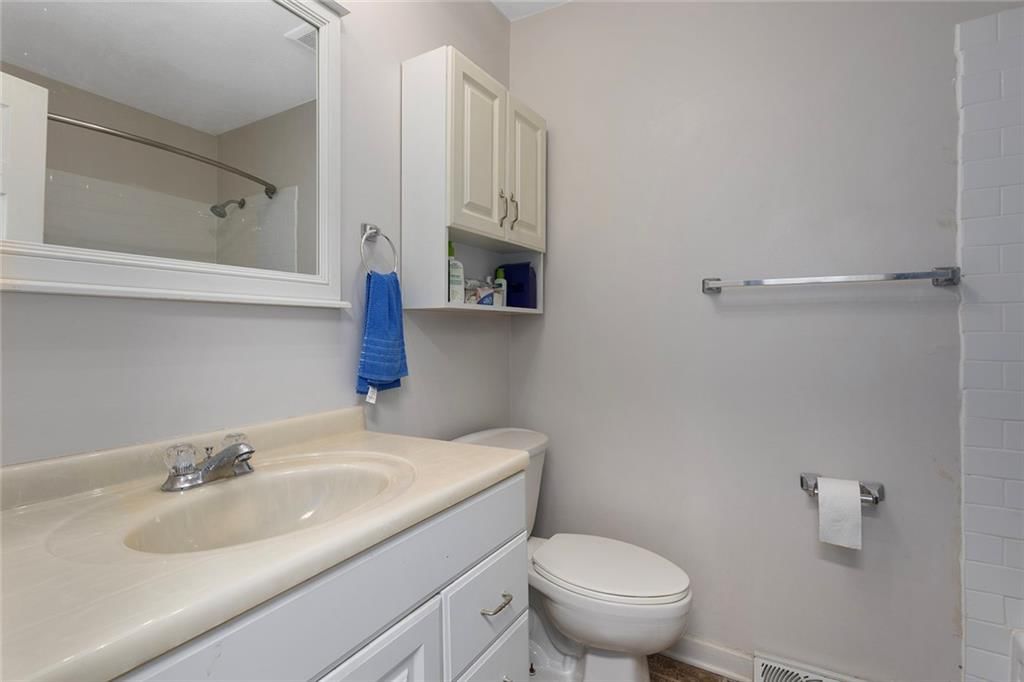 801 NE 113th Street — photo 13