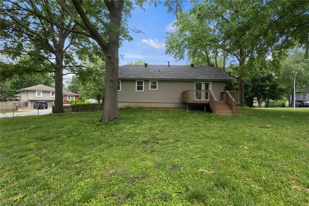 801 NE 113th Street — photo 22
