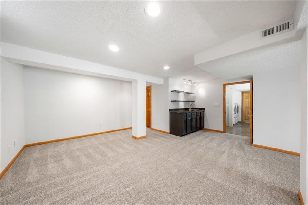 21101 Bittersweet Drive — photo 26