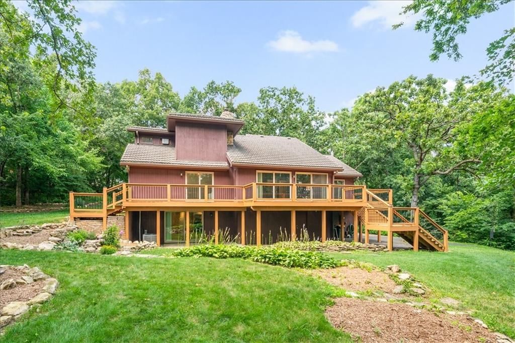 21101 Bittersweet Drive — photo 32