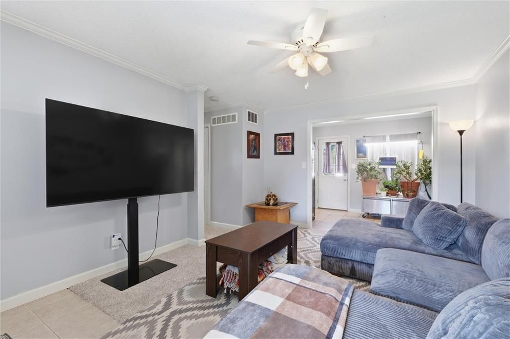 2426 S 51st Court — photo 7