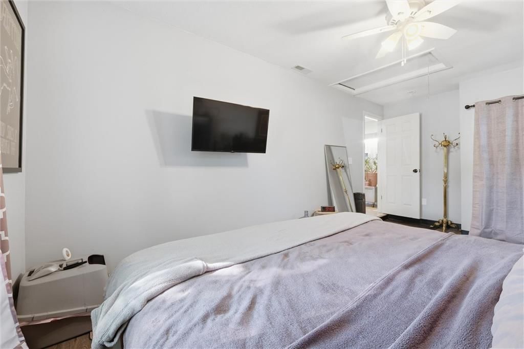 2426 S 51st Court — photo 13