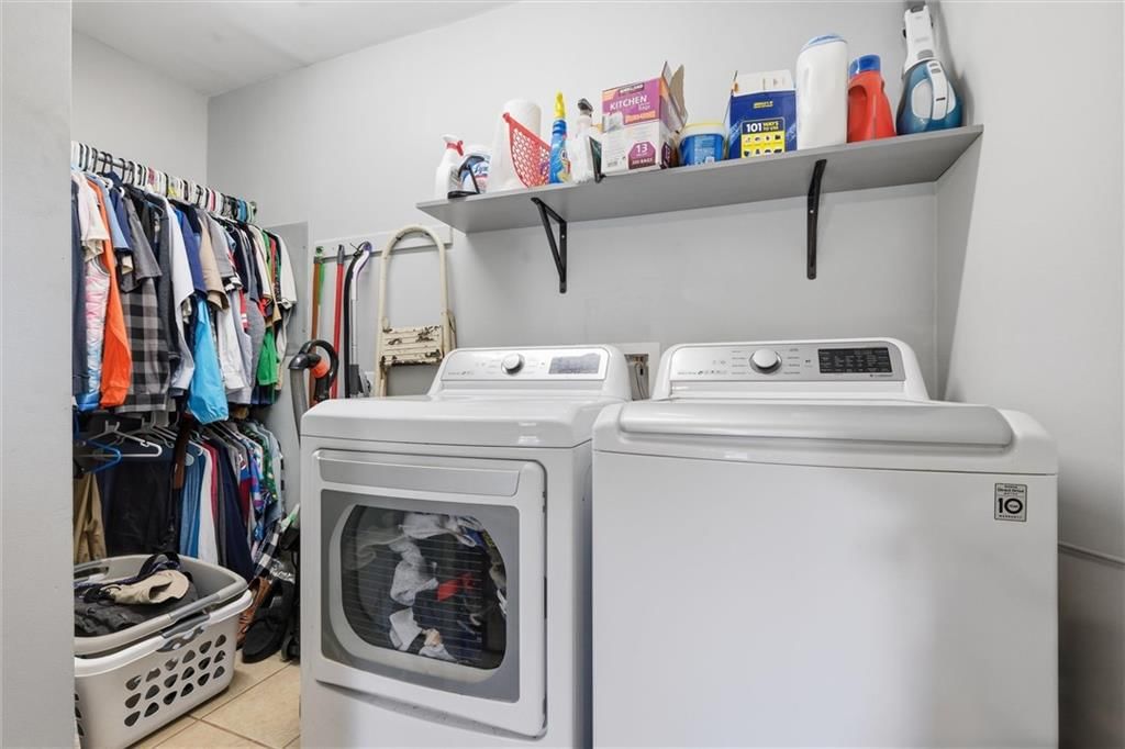 2426 S 51st Court — photo 23
