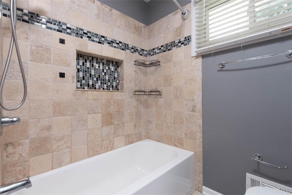 8357 Locust Street — photo 3