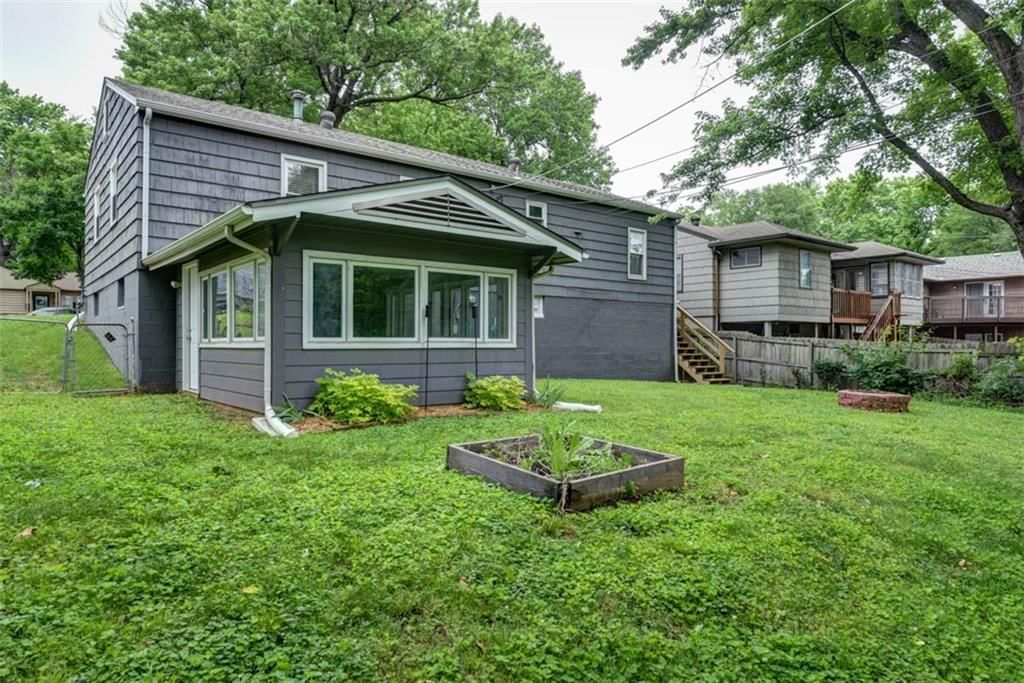 8357 Locust Street — photo 23