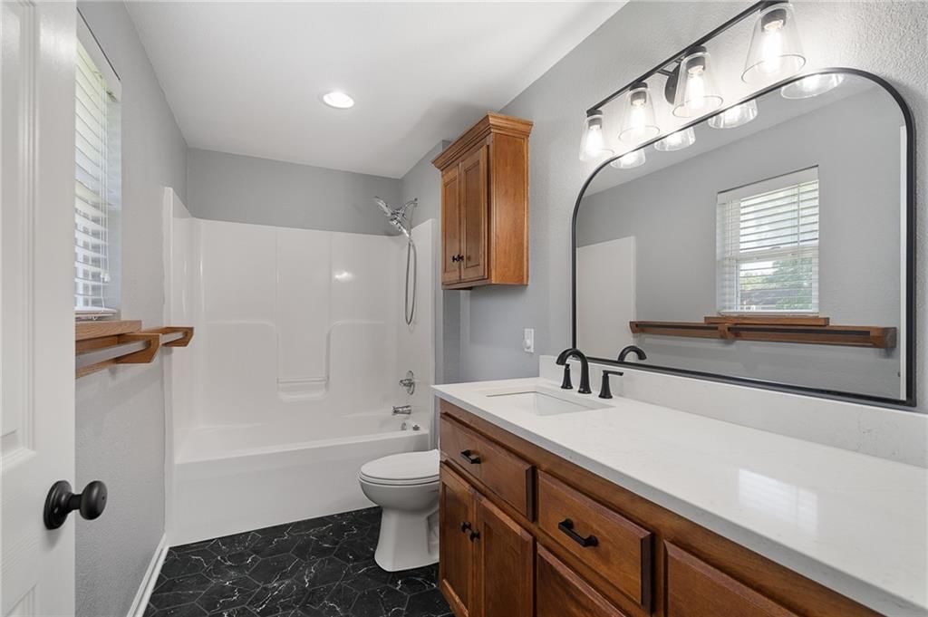 1719 Karlton Way — photo 22