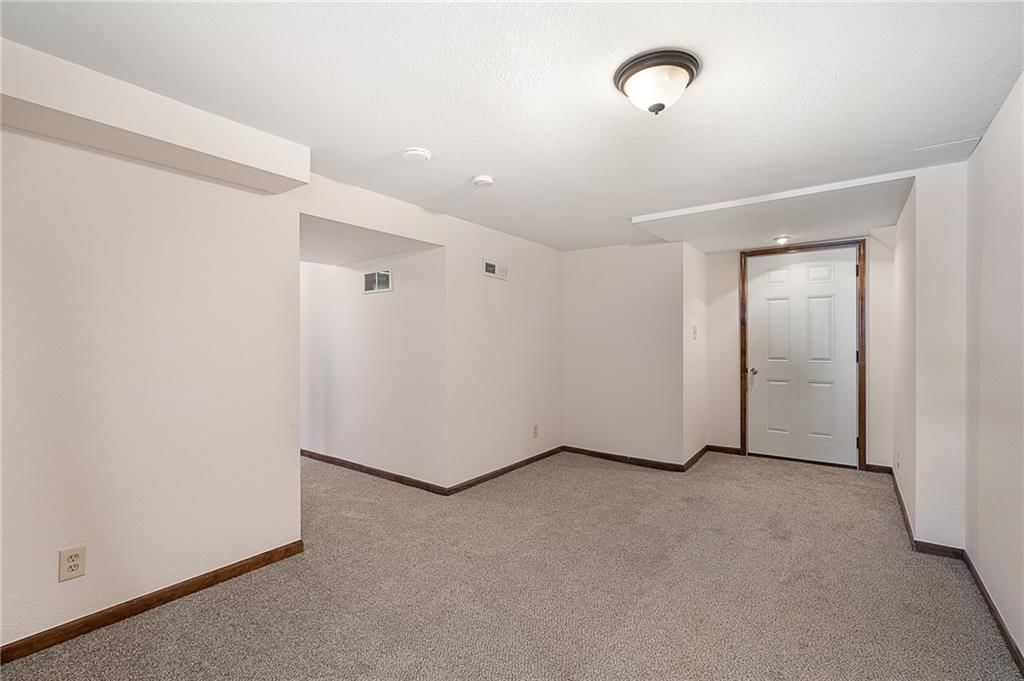 1719 Karlton Way — photo 26