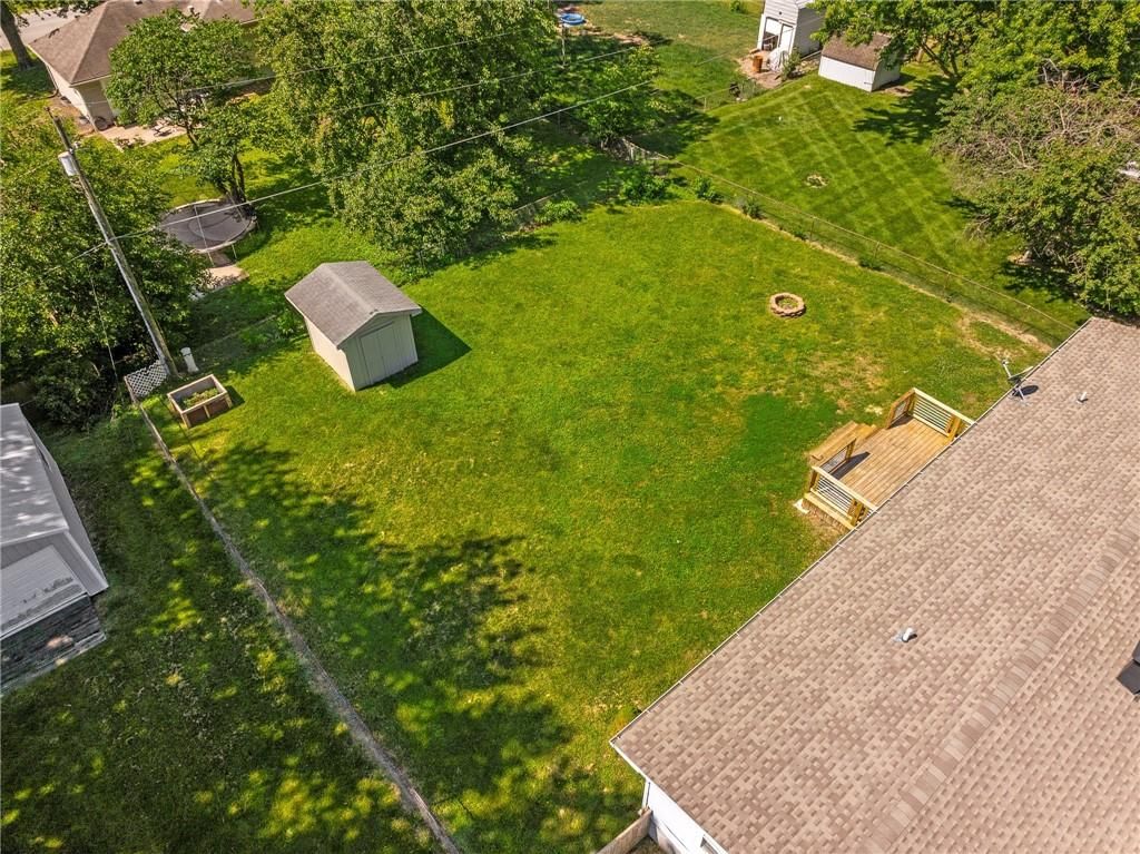 1719 Karlton Way — photo 32