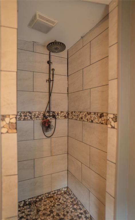 1205 E 6th Street — photo 13