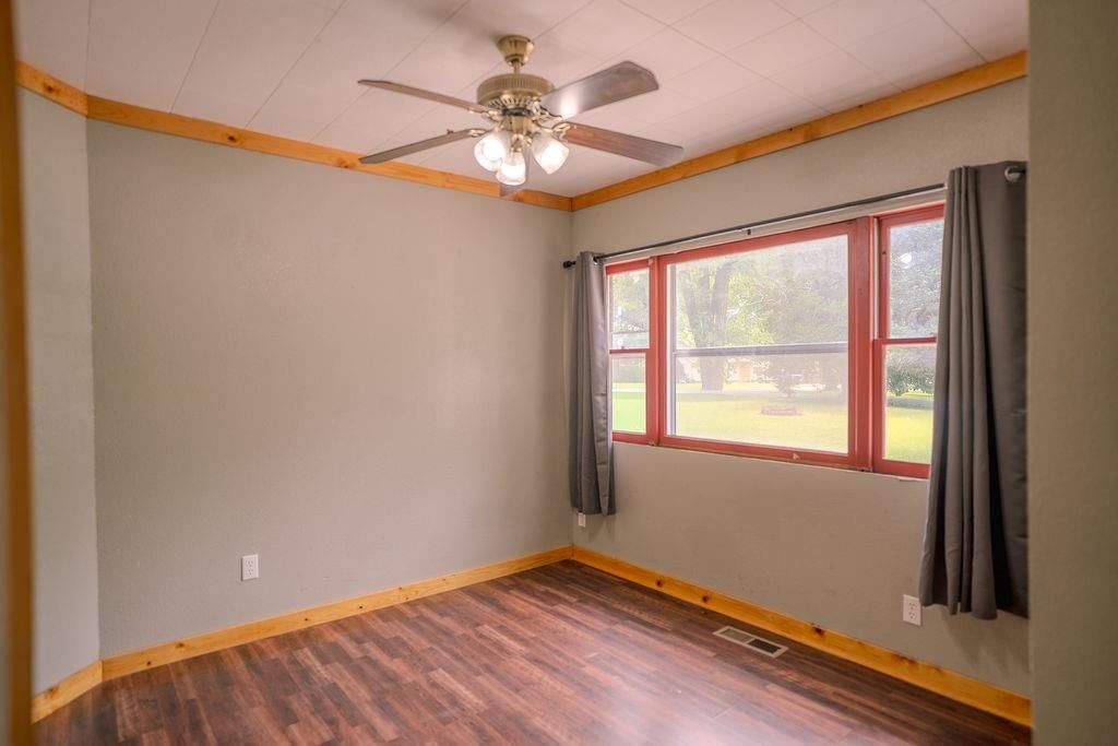 1205 E 6th Street — photo 24