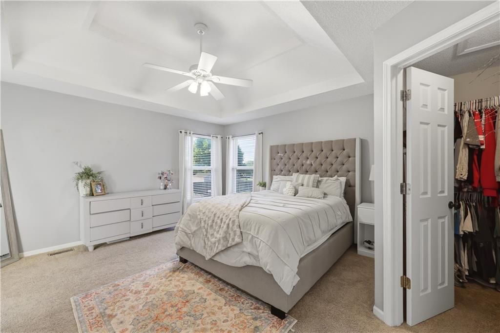 2304 NE SUMMERFIELD Drive — photo 3