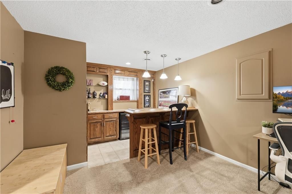 2304 NE SUMMERFIELD Drive — photo 24