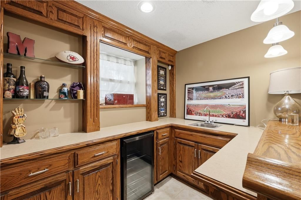 2304 NE SUMMERFIELD Drive — photo 25