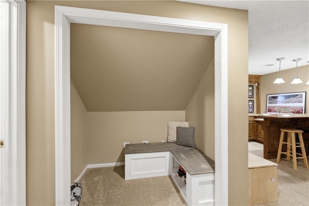 2304 NE SUMMERFIELD Drive — photo 26