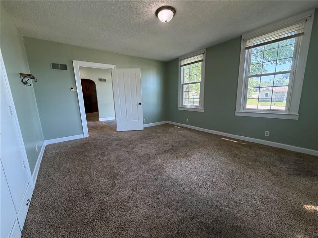 602 S 1st Street — photo 7
