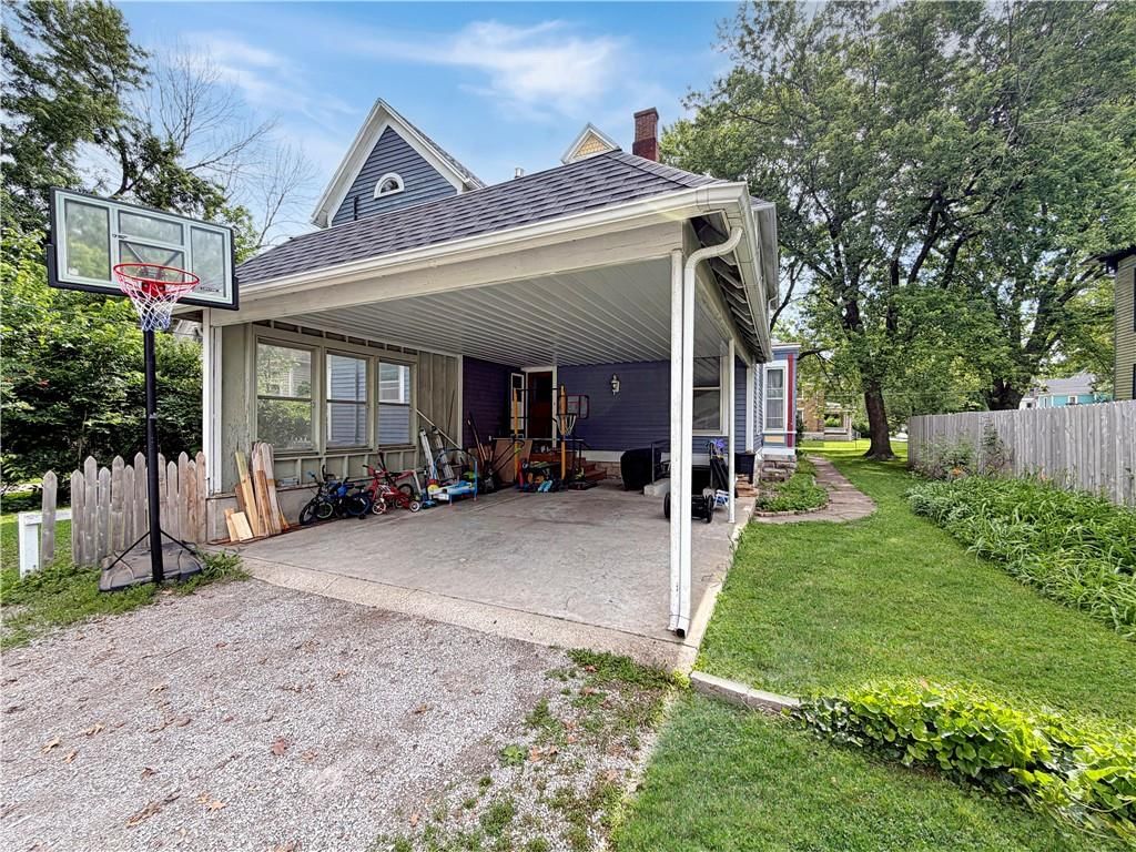420 S Grand Avenue — photo 39