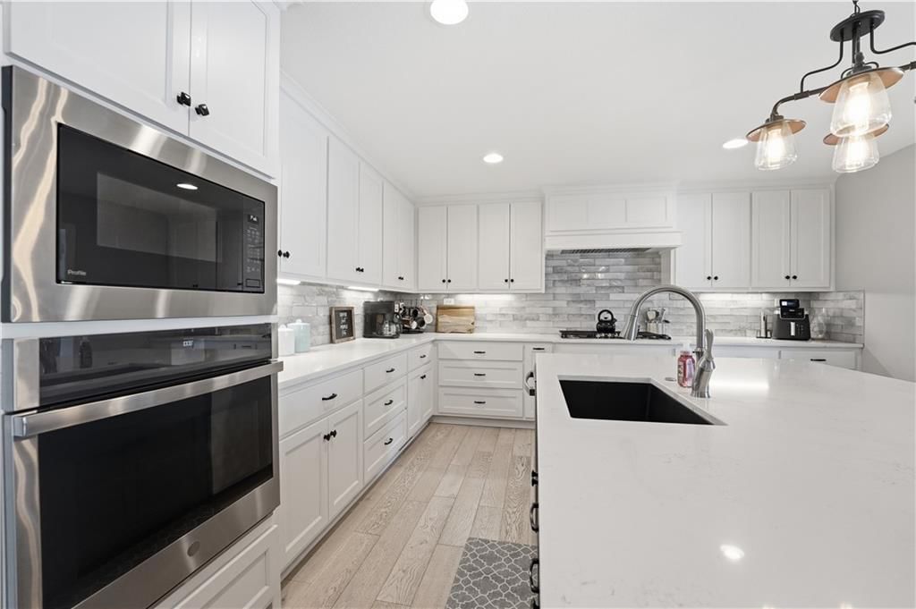 850 NW Valley Lane — photo 17