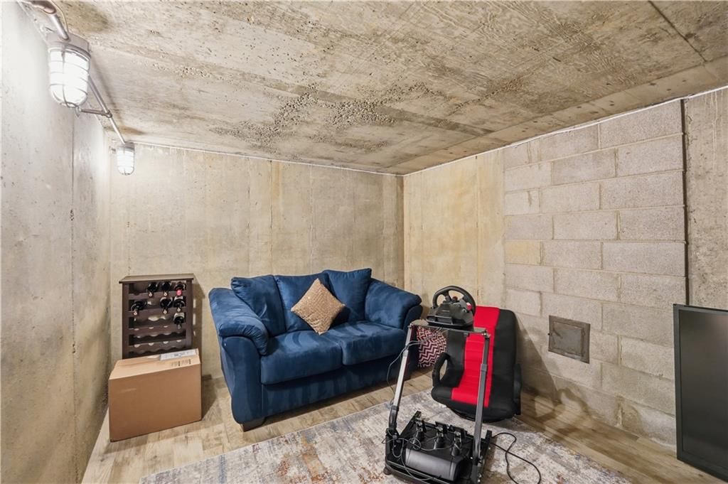 850 NW Valley Lane — photo 49