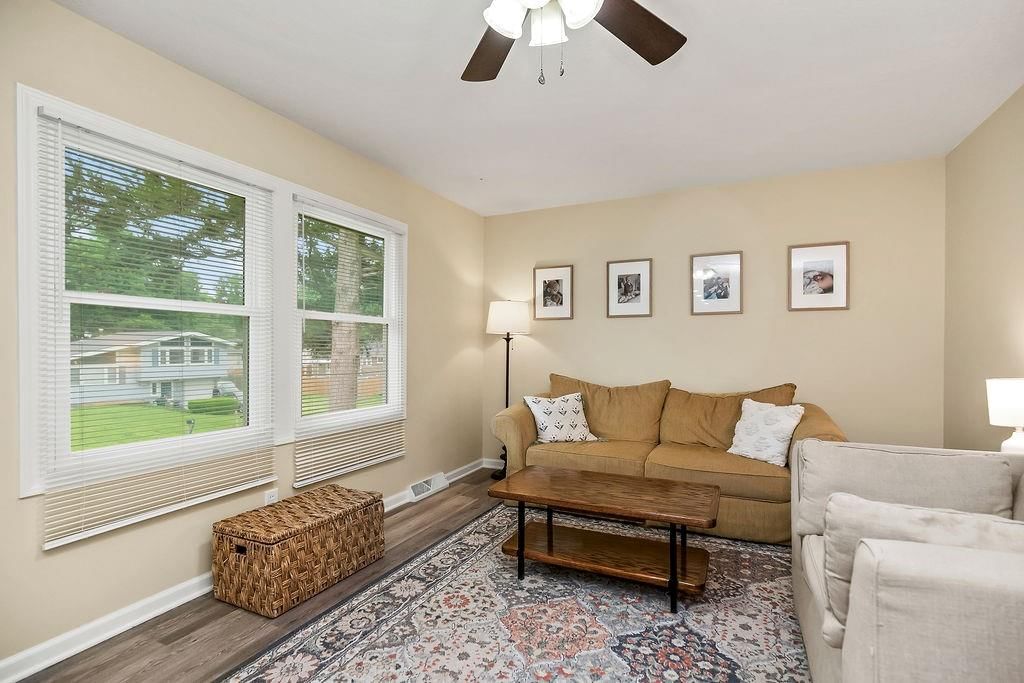 8111 Elizabeth Avenue — photo 3